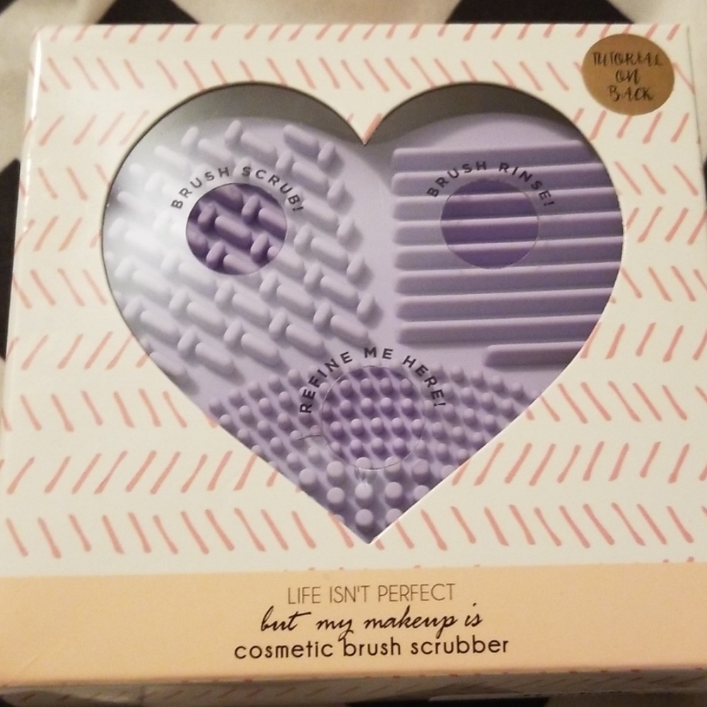 Beauty concepts cosmetic brush scrubber